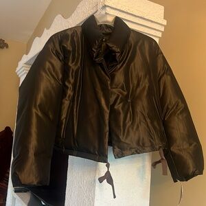 DKNY NWT $425 Iridescent Shiny Vicuna Down Wrap Cropped Puffer Jacket Size M